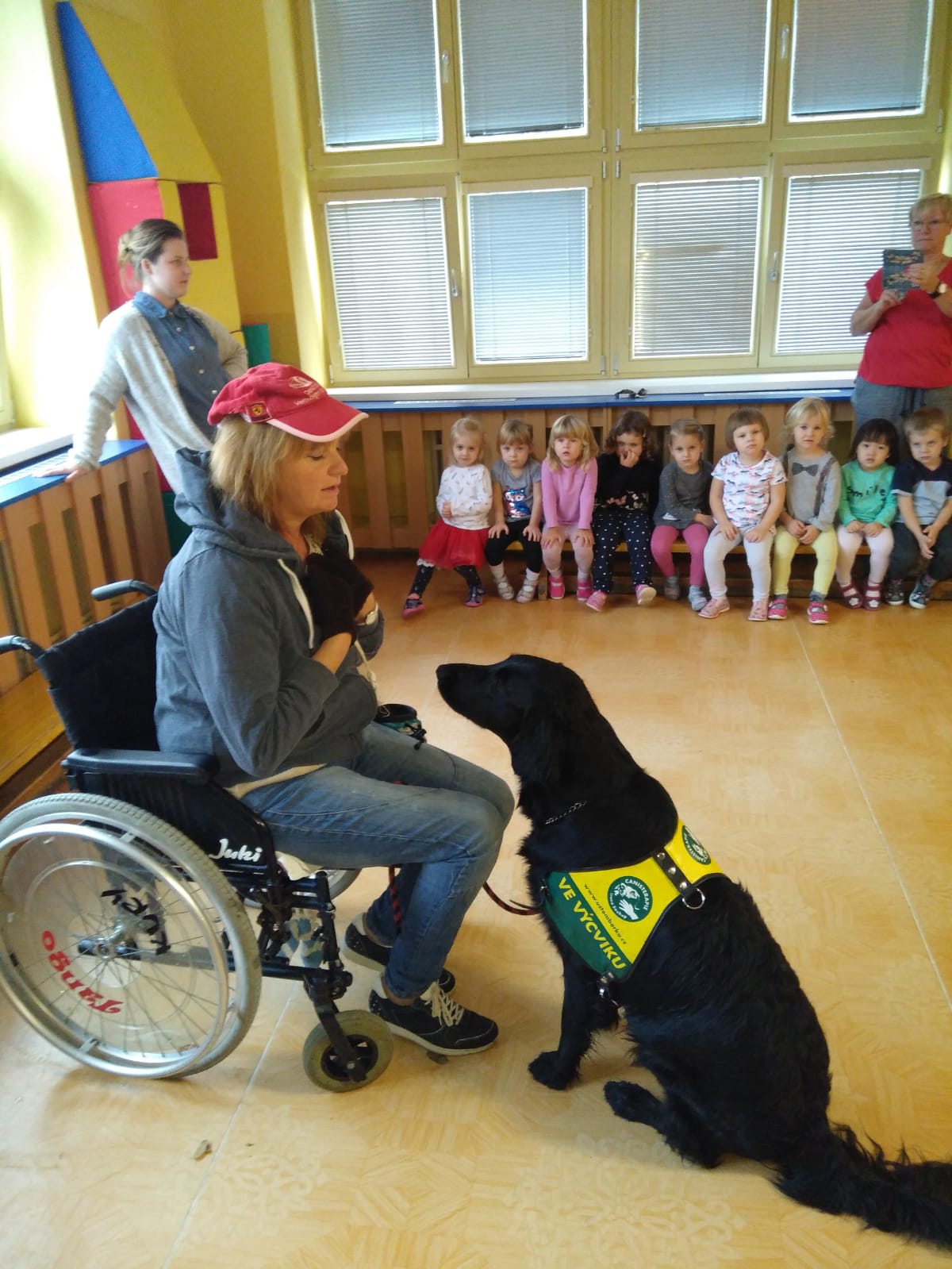 “Ukázka výcviku asistenčního, terapeutického psa v MŠ Lobkovicova”