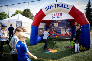 Sportovní den dětí opět míří na Pražačku